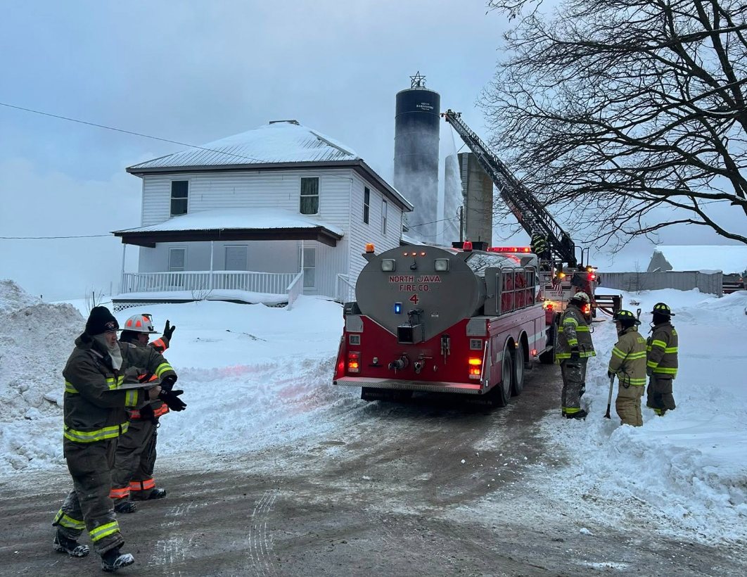 Fire destroys barn at South Wales dairy farm, several barn animals ...