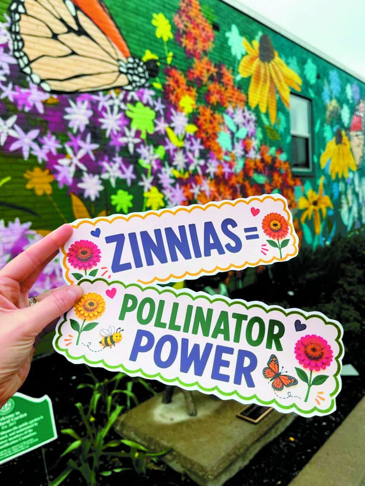 Pollinators Vip Williamsville Beautification Committee to offer 'Petals for Pollinators ...