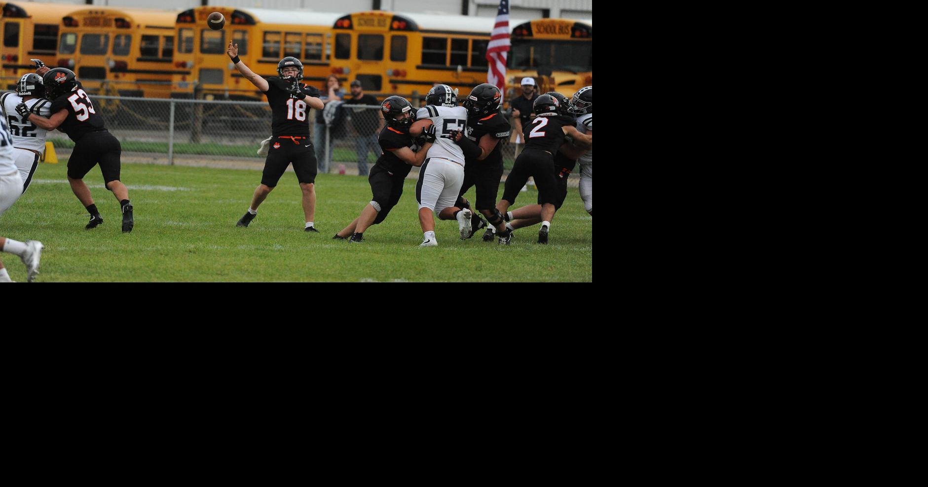 Manhattan's Tyson Pavlik throws 5 touchdown passes as Manhattan routs Anaconda to begin title defense