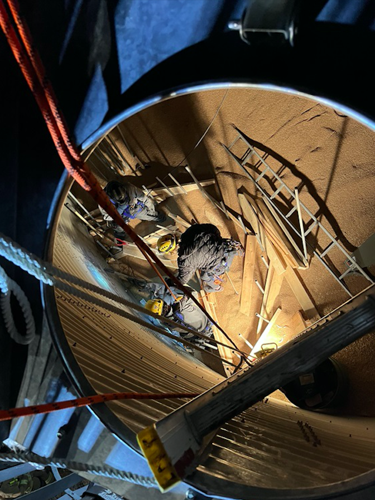 Man rescued after being trapped in grain bin (VIDEO) | Computer Science ...