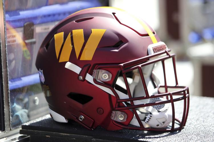 daines-wants-nfl-commanders-to-bring-back-redskins-logo-consider-name