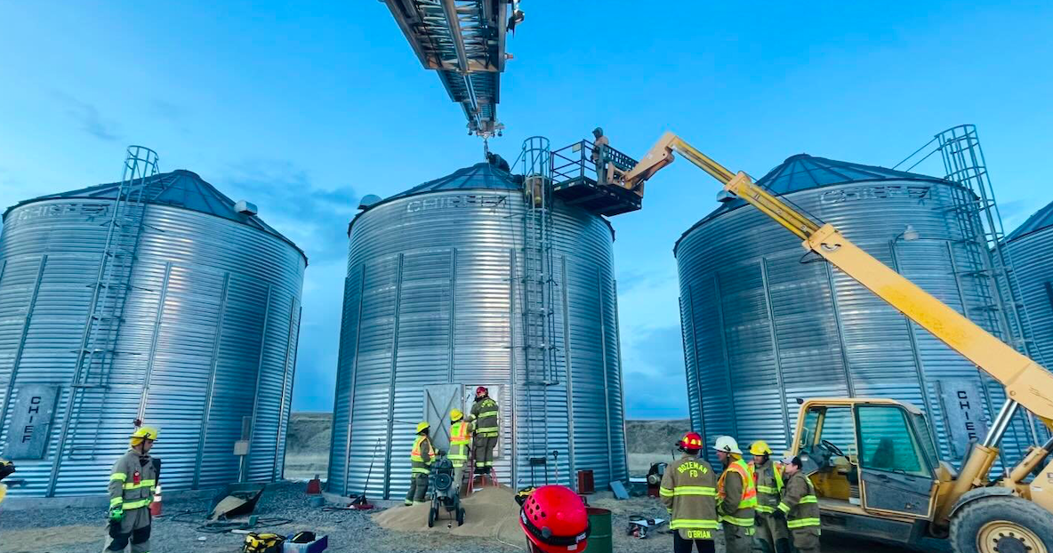 Man rescued after being trapped in grain bin (VIDEO) | Computer Science ...