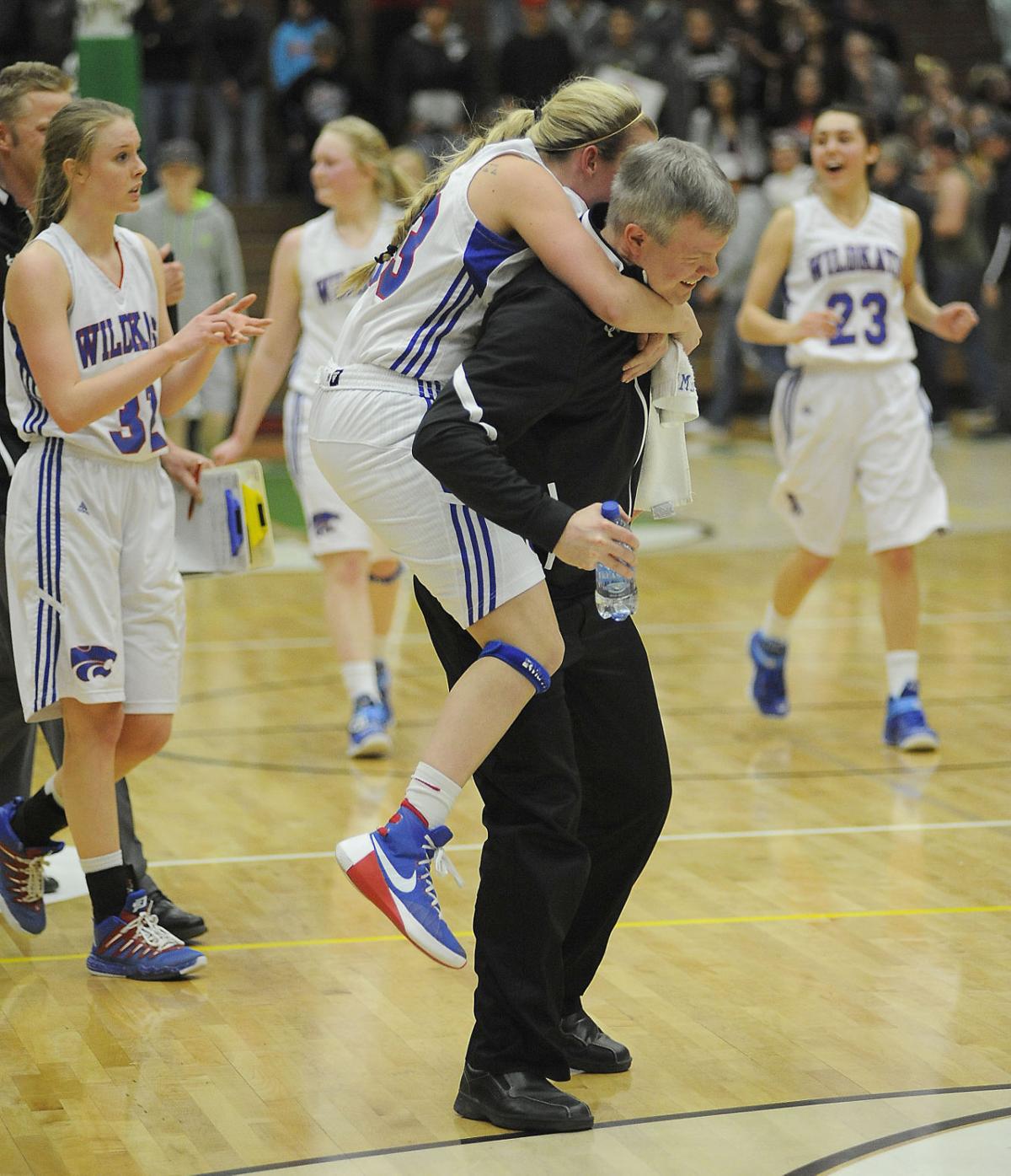 State A Basketball Unbeaten Maroons To Battle Cats For Title