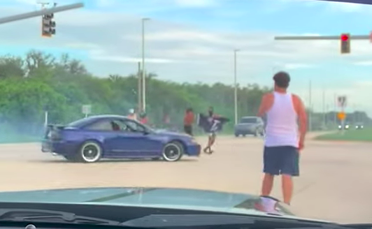 (VIDEO) Cops crack down on Florida street racing events | Briefs ...
