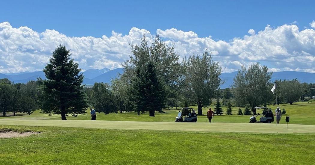 Original owners celebrate 40th anniversary at Cottonwood Hills Golf Club
