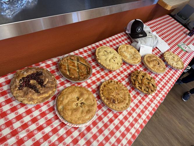 Pie Back Off Hello-hello, American pie | Local News | belgrade-news.com