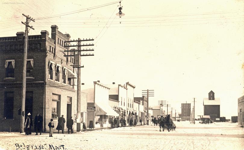 Photo postcard early electric trolley car SW Ontario(?) c. 1910s Photo postcard early electric trolley car SW Ontario(?) c. 1910s