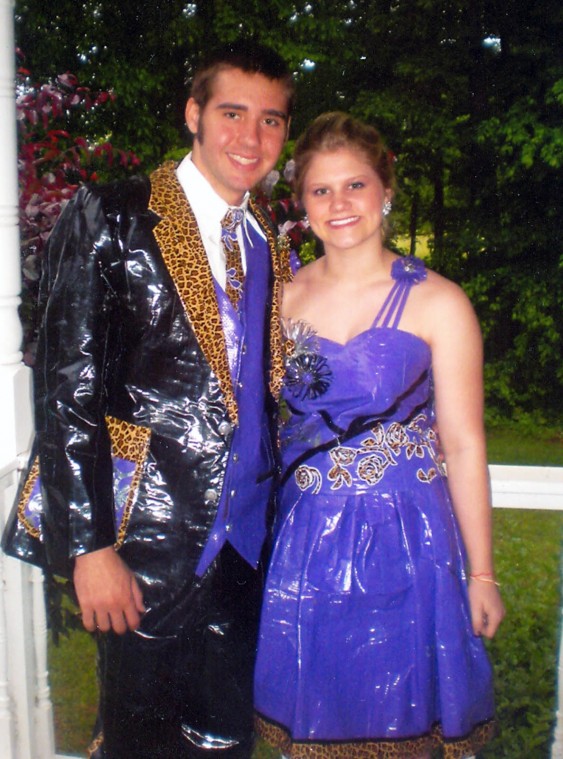 Couple in sticky situation for prom | Community | bgdailynews.com
