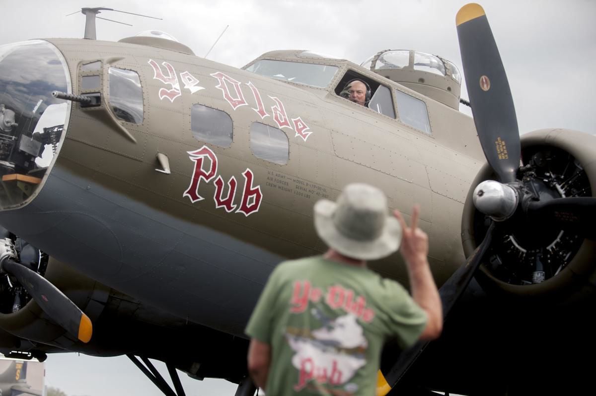 VIDEO: WWII B-17 'Ye Olde Pub' Bomber Stops In BG | News | Bgdailynews.com