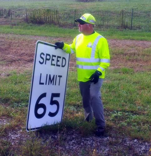 speed limit sign 65