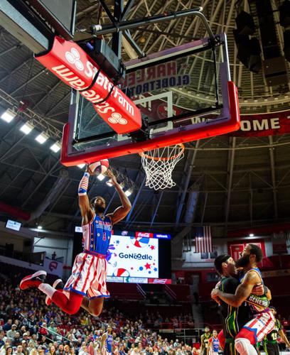 The Harlem Globetrotters dazzle fans in Bowling Green
