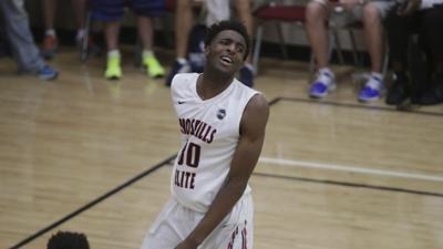 5-star center Robinson signs with Hilltoppers