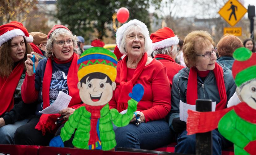 SLIDE SHOW Thousands gather downtown for annual Jaycees Christmas