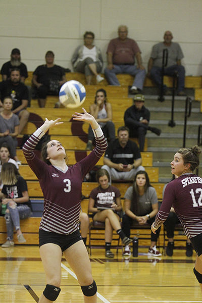 Diggers Volleyball top Spearfish