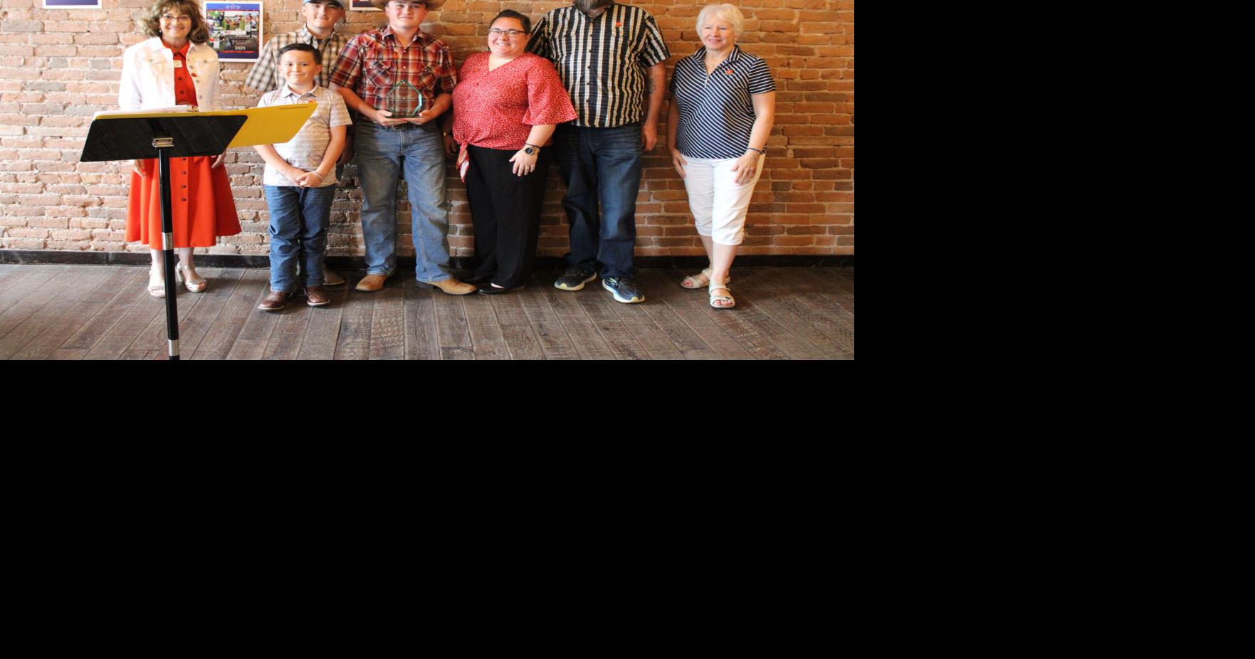 Hall of fame honors local kids who  believe no veteran should be forgotten