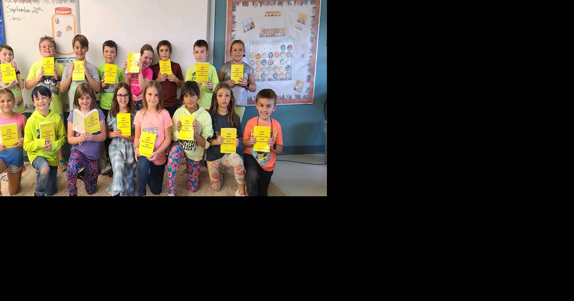 Sturgis Kiwanis deliver dictionaries to Sturgis Elementary third