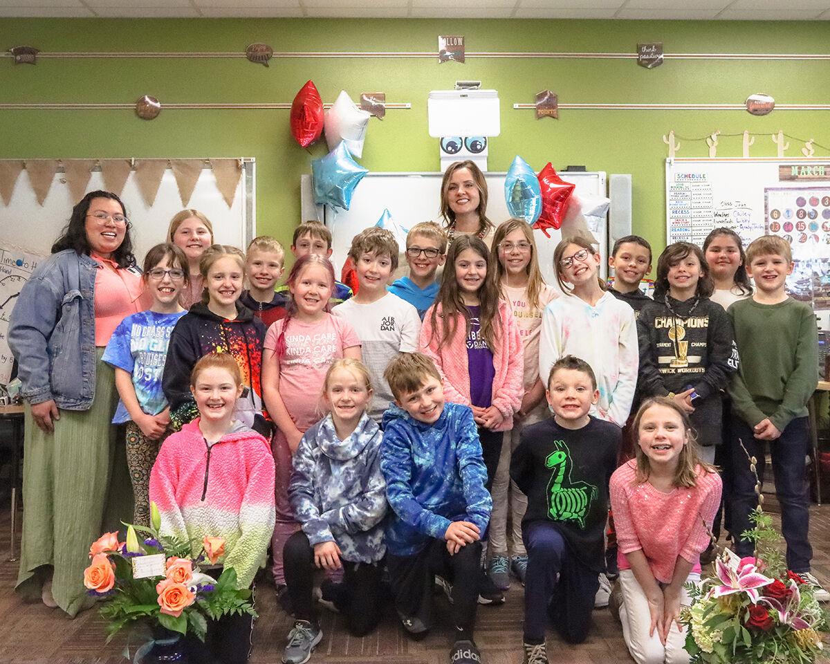 Meredith Named Spearfish Teacher Of The Year Local News Bhpioneer Com