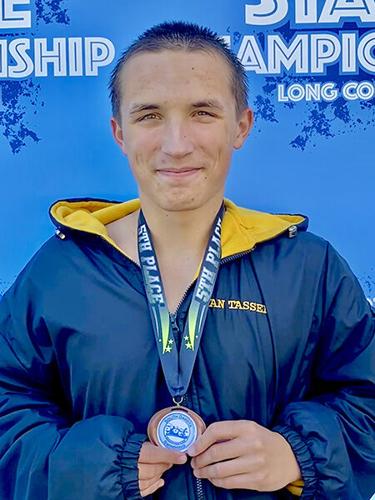 Black Hills Gold swimmers end seasons at state