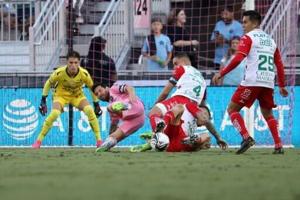 Messi exits early with injury in Miami's Leagues Cup win