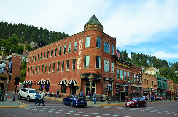 Ghost hunters visit Deadwood haunts | Local News | bhpioneer.com