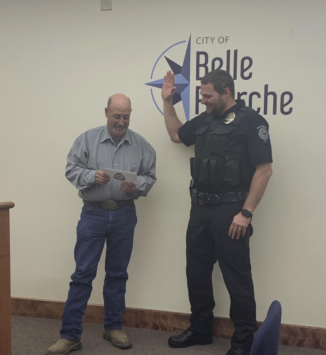 Belle Fourche swears in new police officer Local News