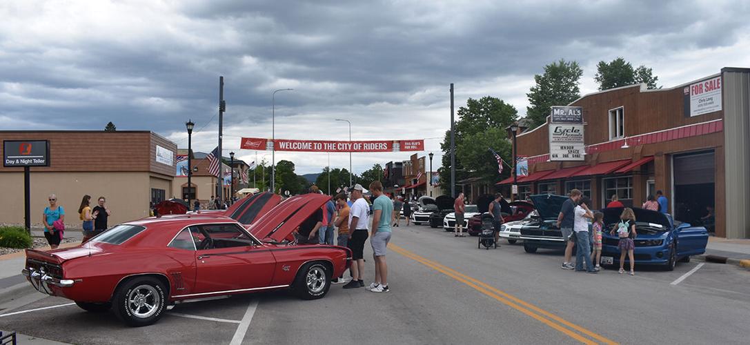 Camaro Rally draws crowds | Local News | bhpioneer.com