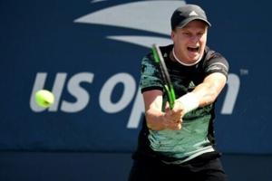 Brooksby upsets Paul to reach Houston final