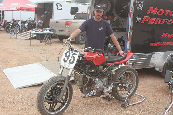 Flat track gives nostalgic nod to racing roots | Local Sports