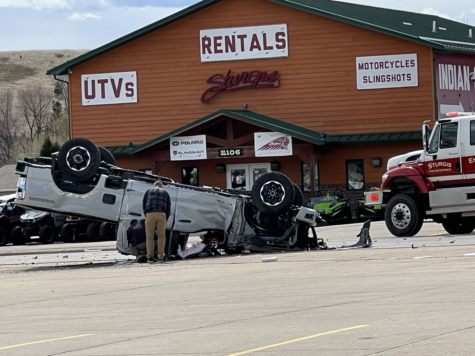 1 dead, 1 critically injured in alleged stolen vehicle crash | Local ...