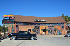 2 Restaurants Retail S To Close In Lead Local News 2 Restaurants Retail S To Close In Lead