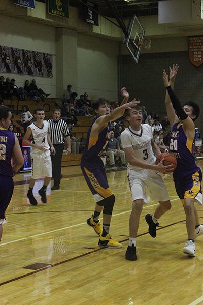 Lead Deadwood Cruises Past Bennett County 71 26 Local Sports