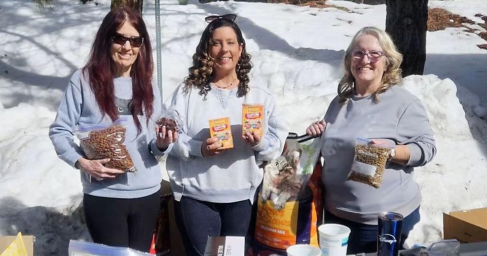 Pets in need get food from Big Bear volunteers