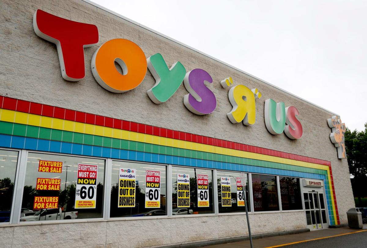 closest toys r us store to me