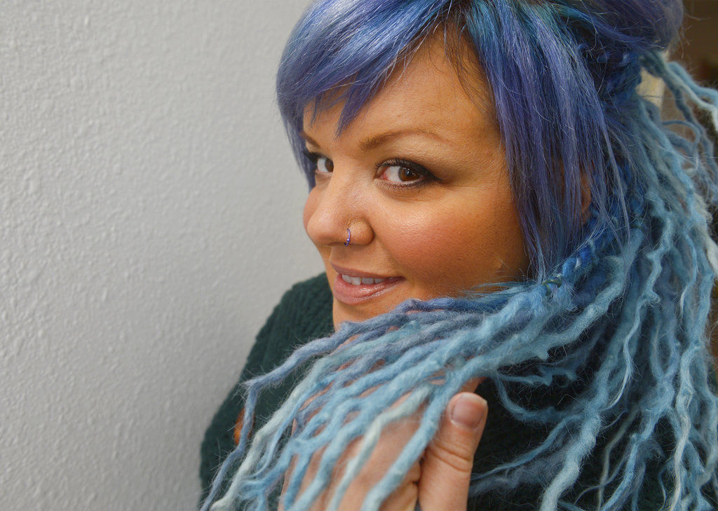 Former Hairdresser Makes Dreadlocks From Sheep S Wool At Her