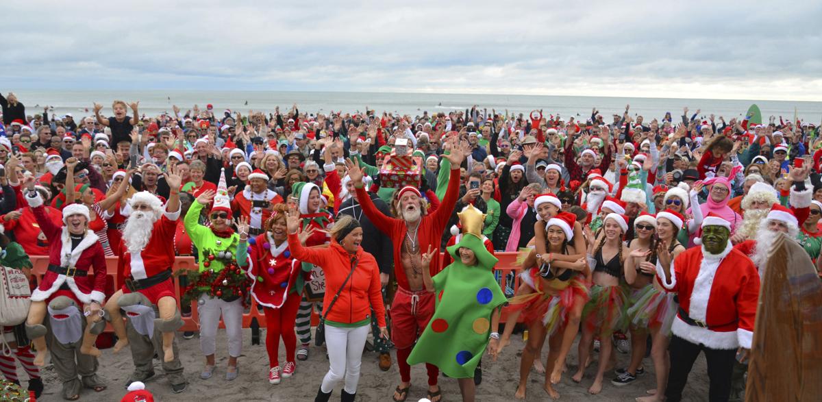 Surfing Santas Illegal Snowball Fights And More Of This Week S Weirdest News News Billingsgazette Com