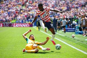 SOCCER-WORLDCUP-USA-AUS/
