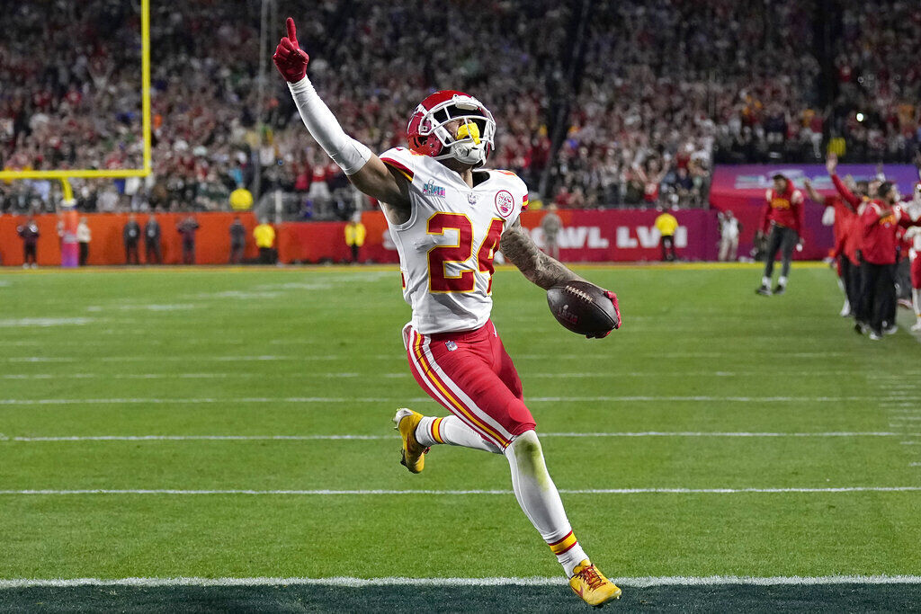 Kansas City Chiefs linebacker Willie Gay celebrates with fans after win  against the Jacksonville Jaguars during an NFL Divisional Playoff football  game Saturday, Jan. 21, 2023, in Kansas City, Mo. (AP Photo/Ed