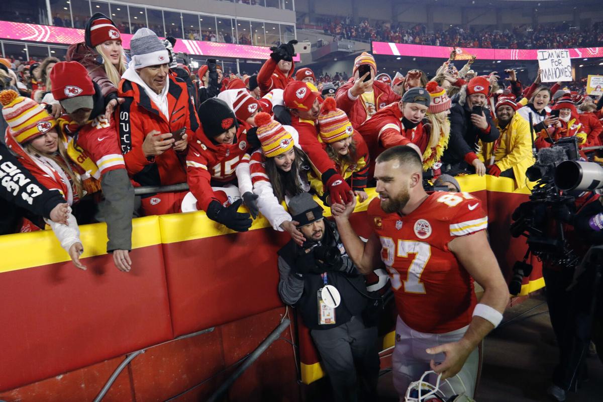 Broncos play Taylor Swift song after beating Chiefs, Travis Kelce suffers  without her