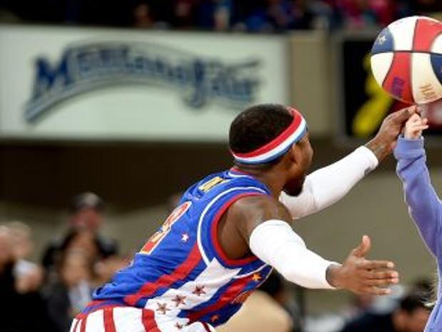 Globetrotters Hijinks Delight Metra Fans Local News