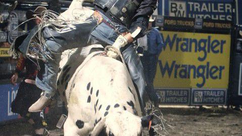 Bull Rider Beau Hill Getting Closer To A More Normal Life Rodeo Billingsgazette Com