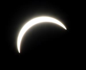Eclipse reaches 93% totality in Billings