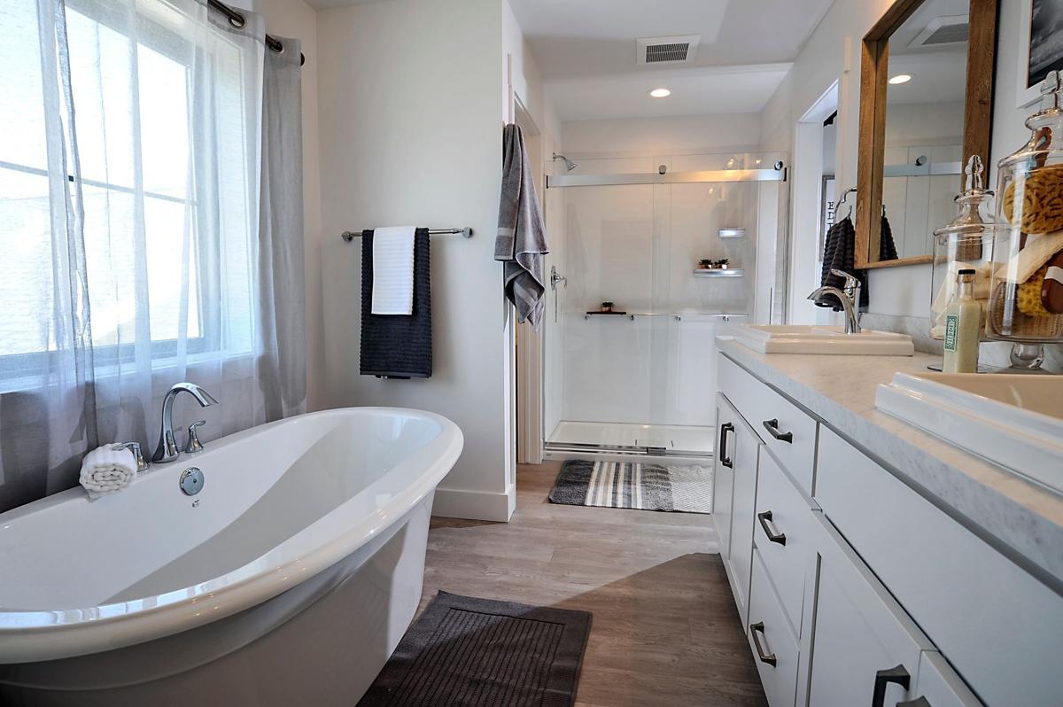 1714 Island View Nordic Farmhouse In A Billings Community Local