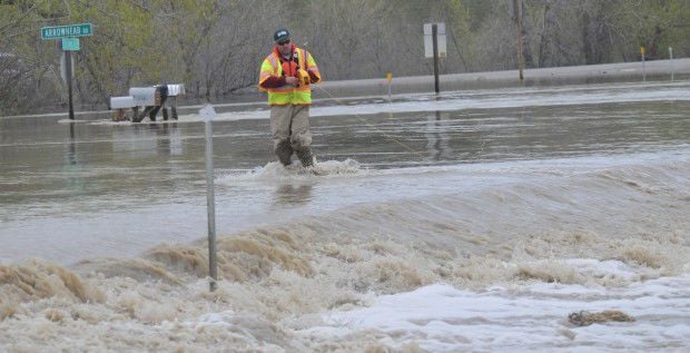 Musselshell River forces evacuations at Roundup