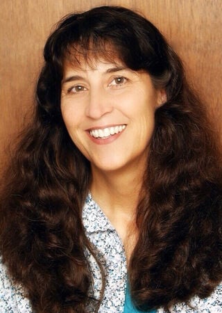 Valerie (Sos) Peters