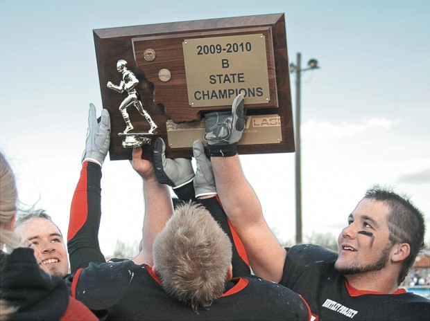 Red Devils Dominate Fairfield 31-0 For Second Straight Class B Title