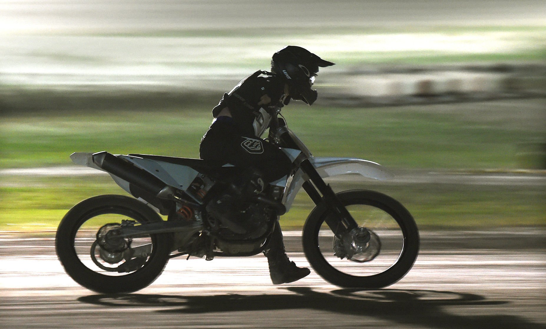 Pushing it to 11 Billings man adapts to test his skills on the flat track picture