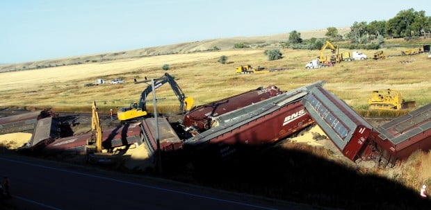 14 cars of grain train derail in north-central Montana