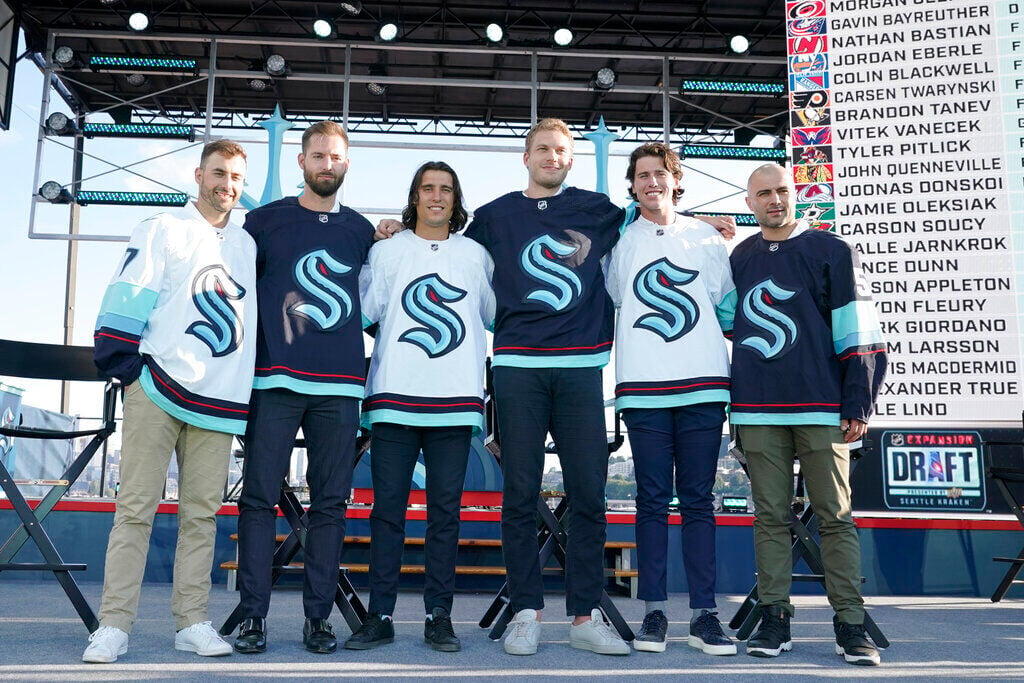 Columbia Sportswear Hits the Ice with USA Curling Team in Multi-year  Sponsorship