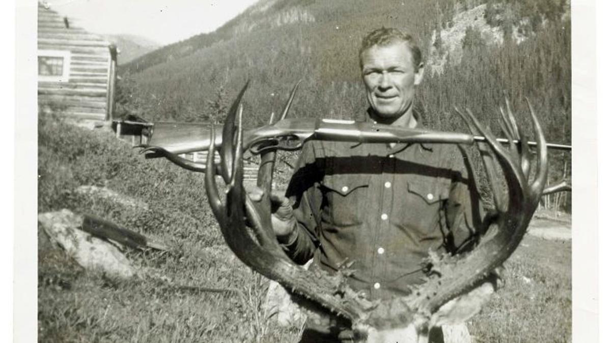Books Cater To Mule Deer Junkies Outdoors Billingsgazette Com