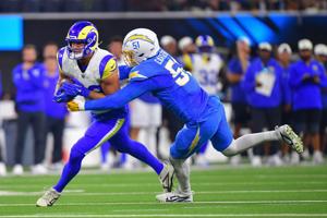FOOTBALL-NFL-LAC-LAR/